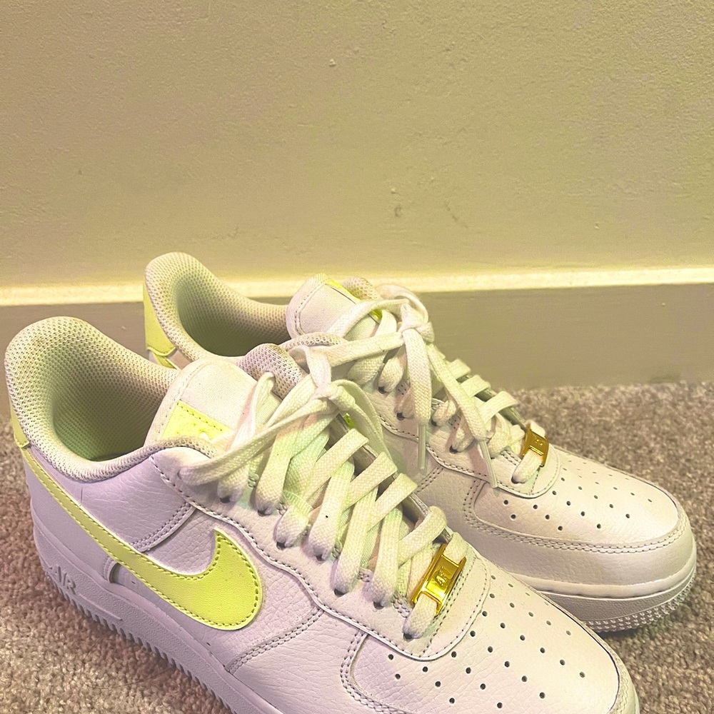 Nike Air Force 1 One Neon Swoosh with gold 07